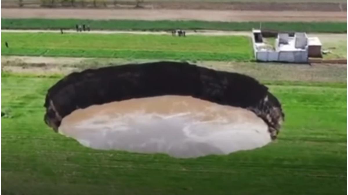 groapa uriasa teren mexic