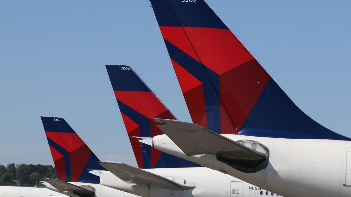 avion delta nashville albuquerque new mexico