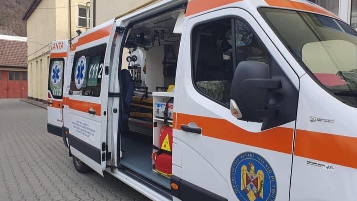 baiat 9 ani vaslui taiat cutitul tatal lui cearta intre parinti