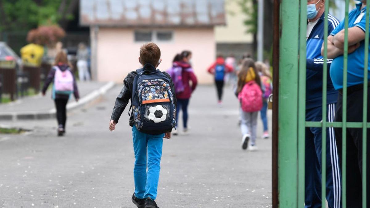 elevi abandon scolar generatia 2009 2021