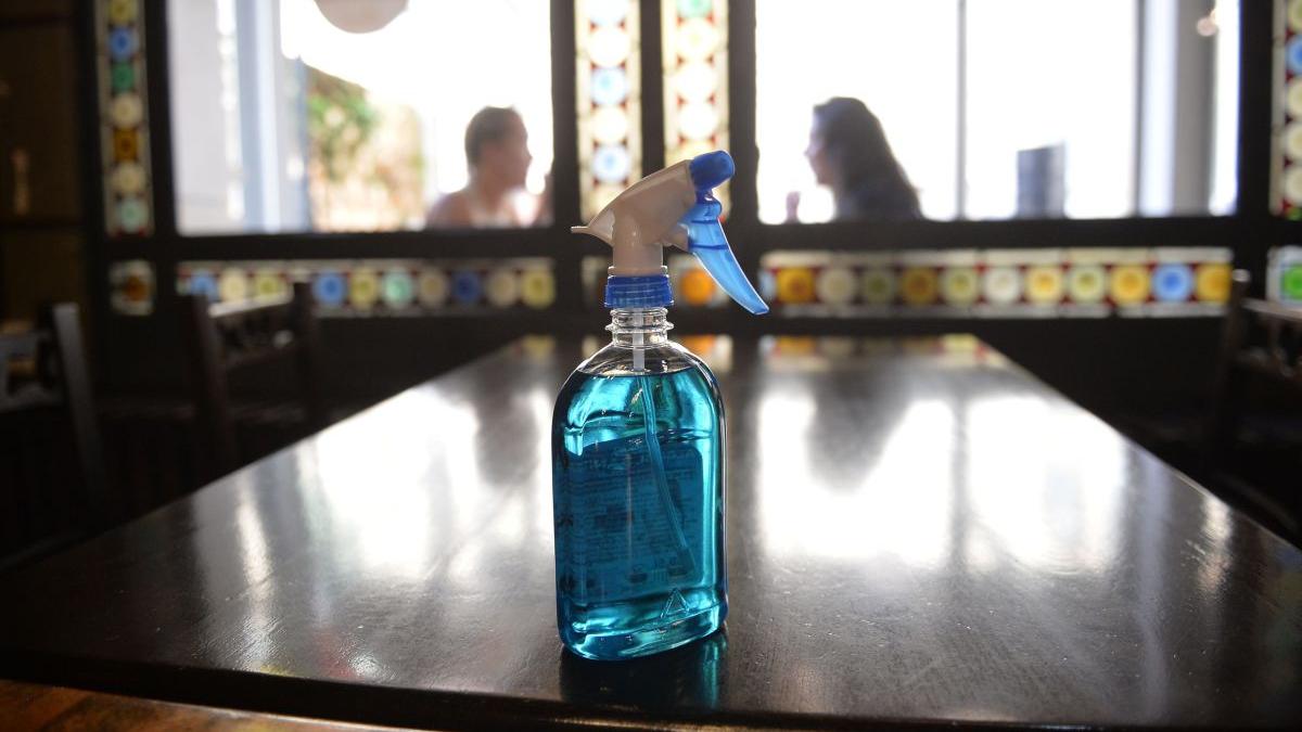 ministerul sanatatii sute litri dezinfectanti maini suprafete retrase