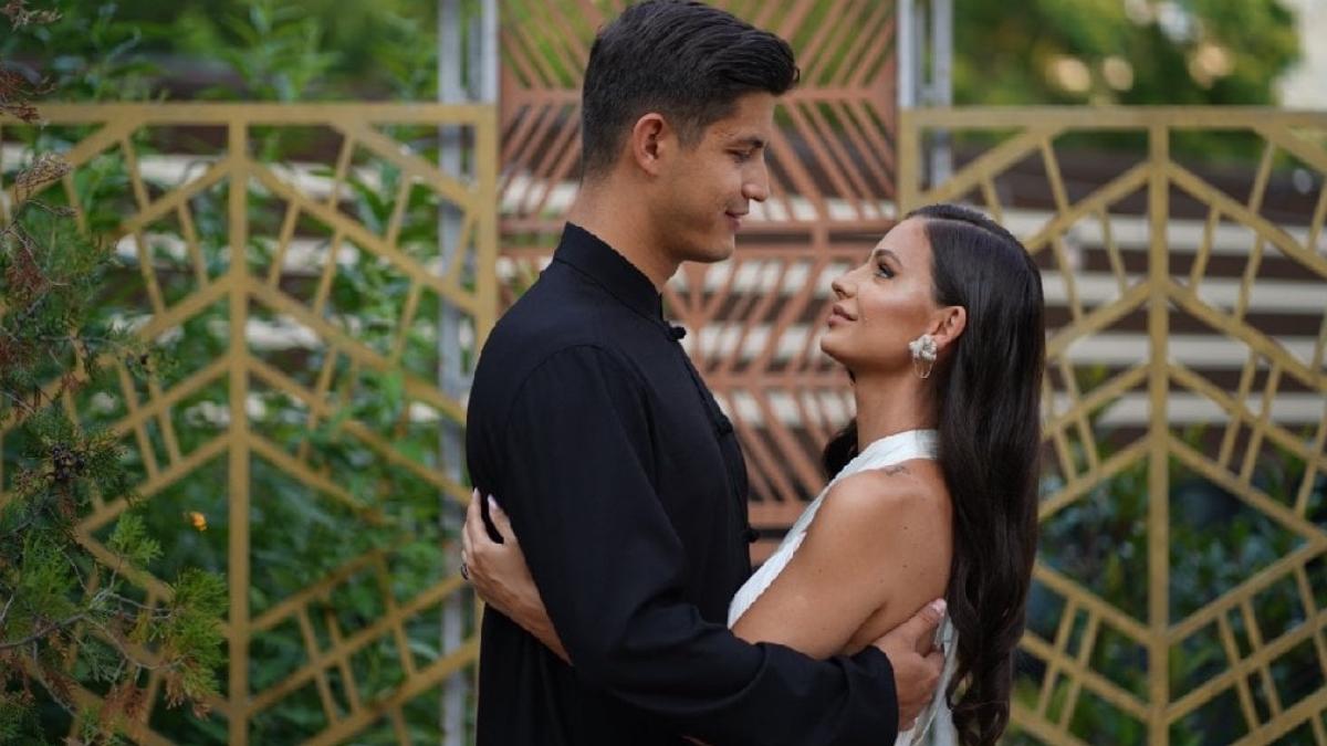 nunta anului in politica fiul cel mic al lui adrian nastase se casatoreste