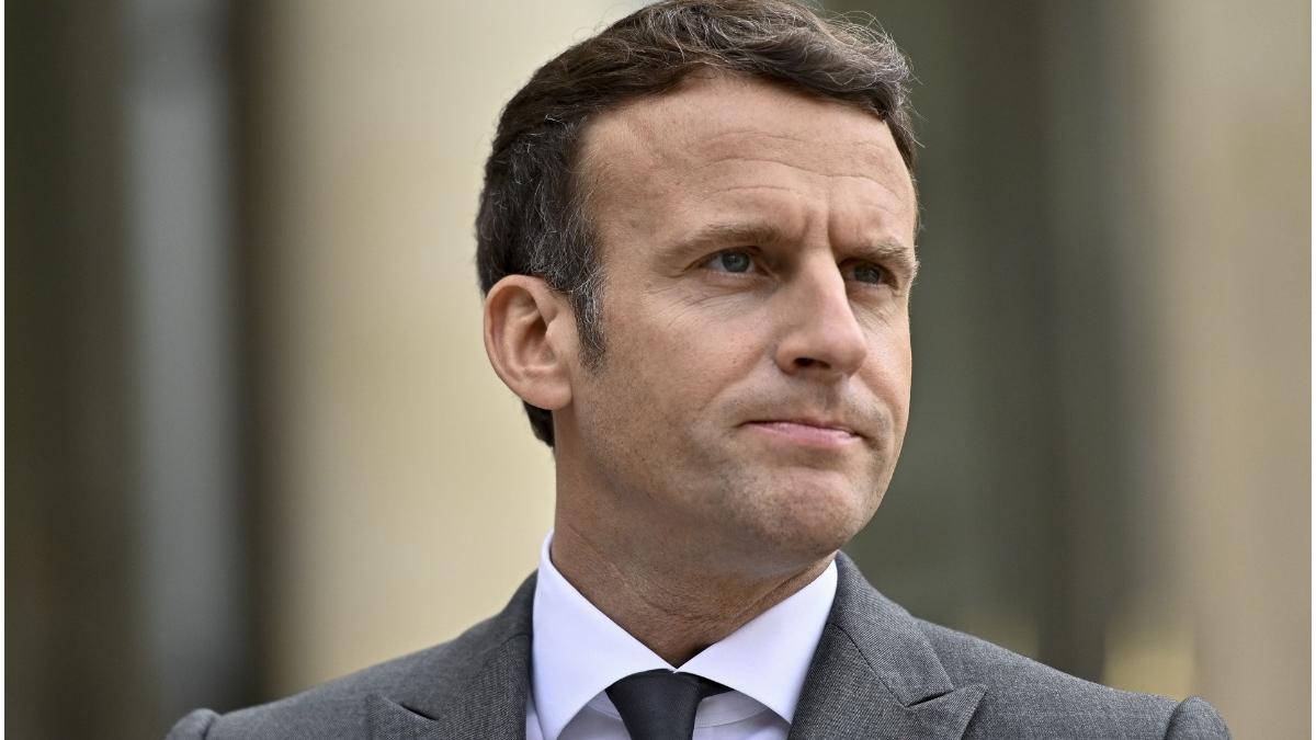 emmanuel macron palmuit franta