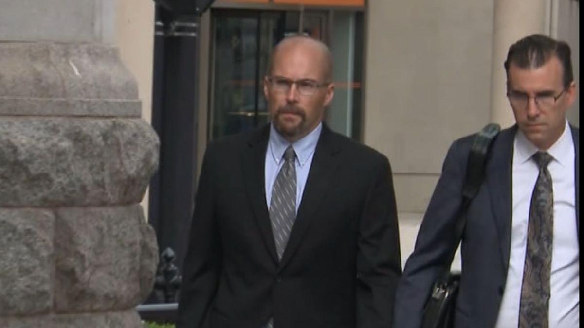 pedeapsa farmacist vaccin wisconsin moderna distrugere teorii conspirationiste steven brandenburg