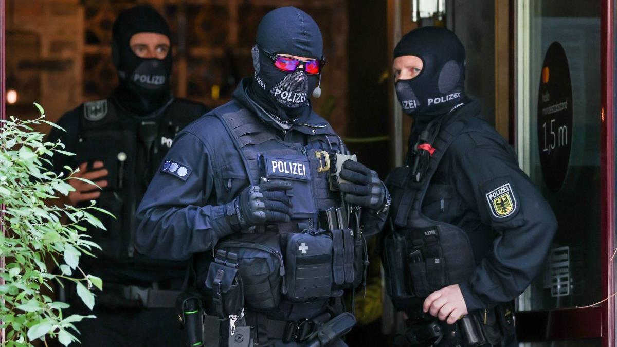 comando politie frankfurt simboluri naziste