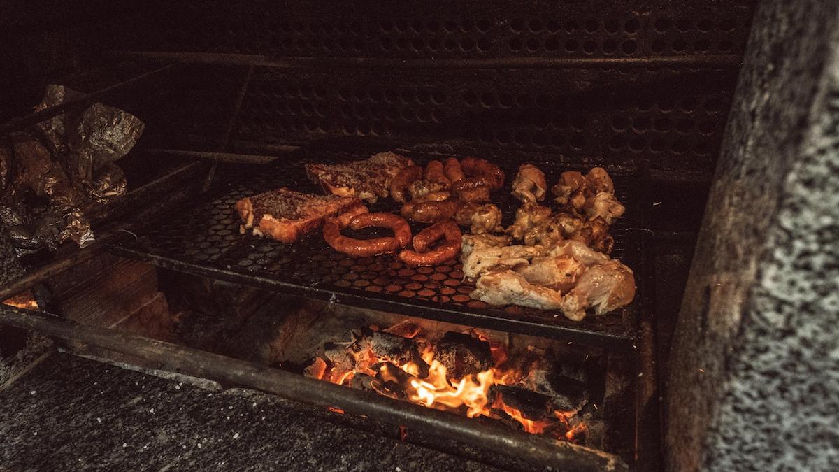 carne gratar periculoasa tigari plaman