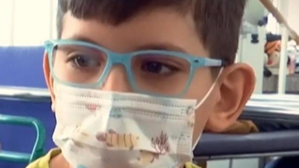 povestea sfasietoare a lui artur un copil de de 11 ani cu paralizie cerebrala