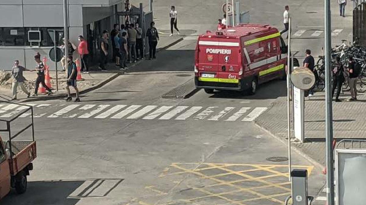 incendiu la o fabrica din timisoara persoane evacuate