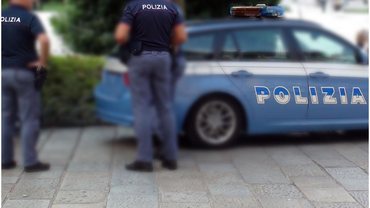 bomba dezamorsata roma masina politcian