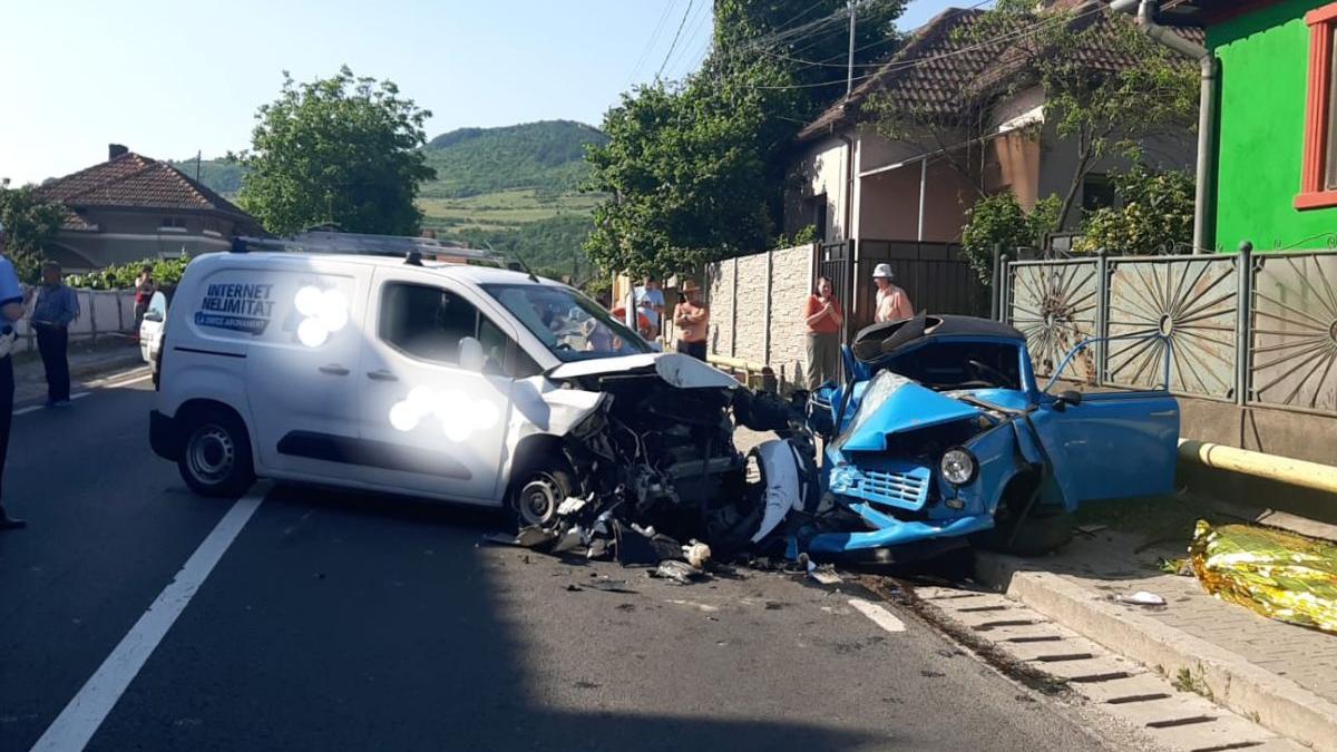 politist rutiera mort trabant accident soimus hunedoara