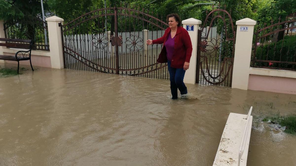 pericol inundatii galati cod rosu rauri