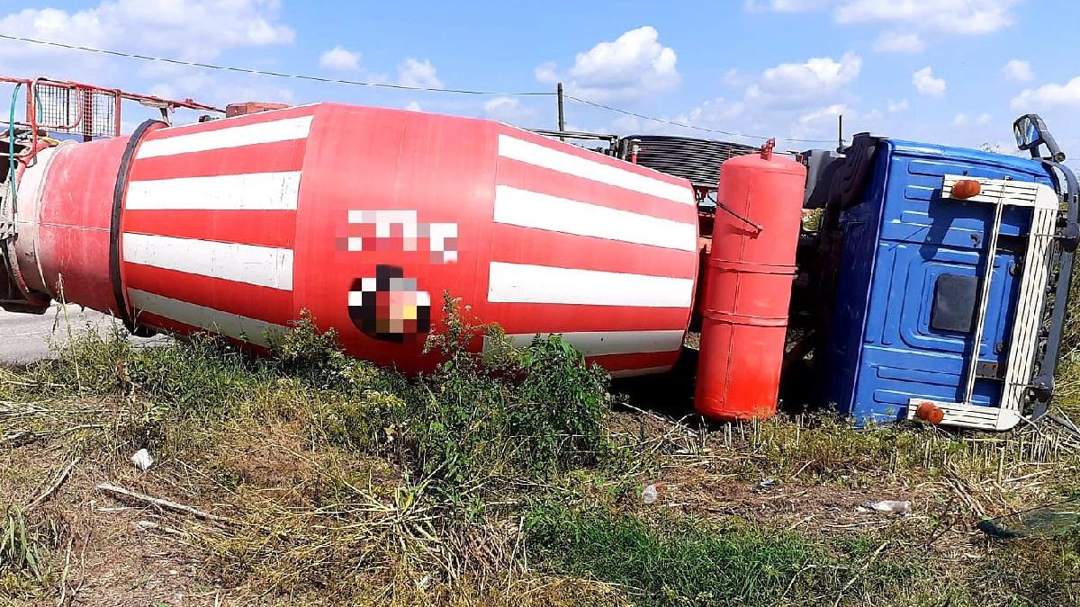 betoniera rasturnata marsa giurgiu soferul blocat cabina