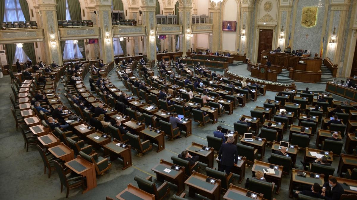 vot cu scandal in parlament usr pnl contrazic legea educatiei sexuale scoli
