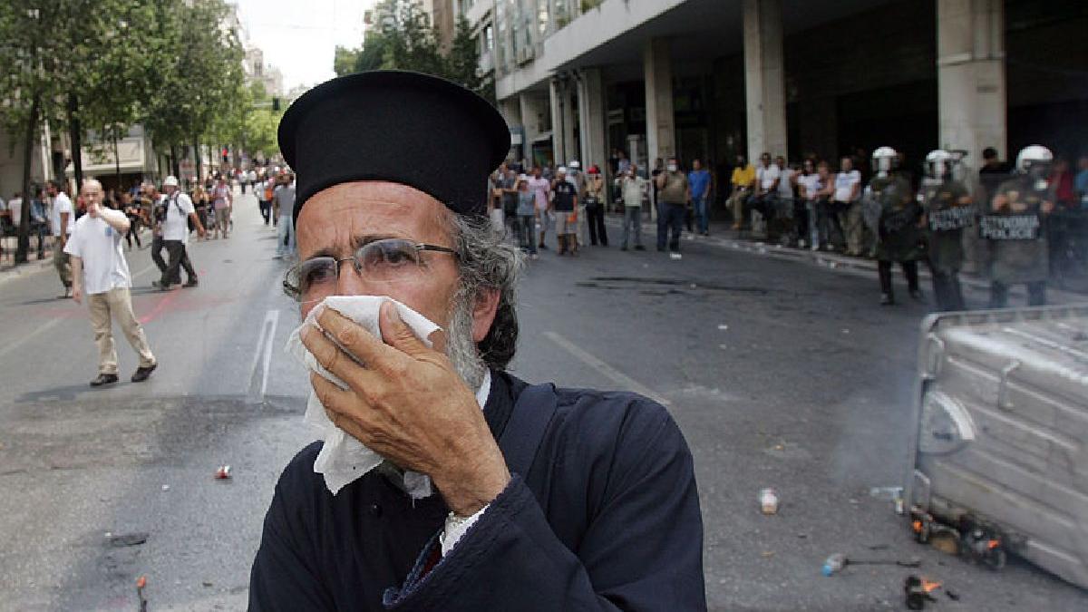 mitropoliti grecia arsi acid droguri