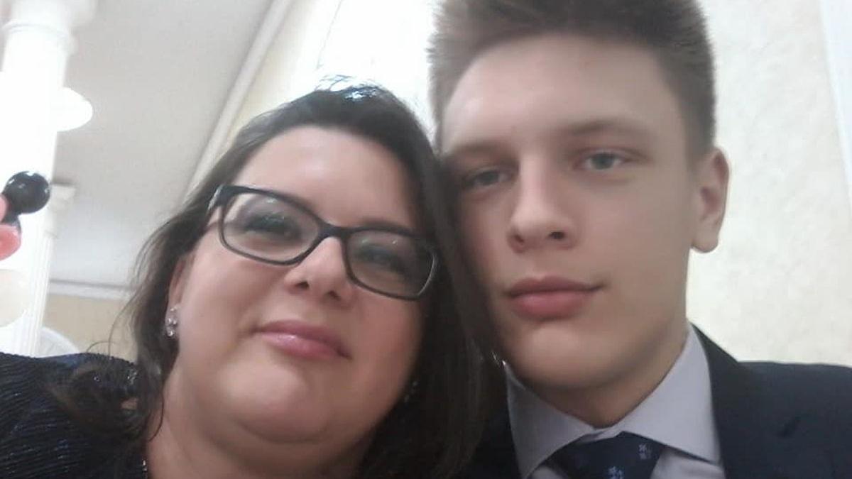 elev mama profesoara constanta morti apartament spanzurat