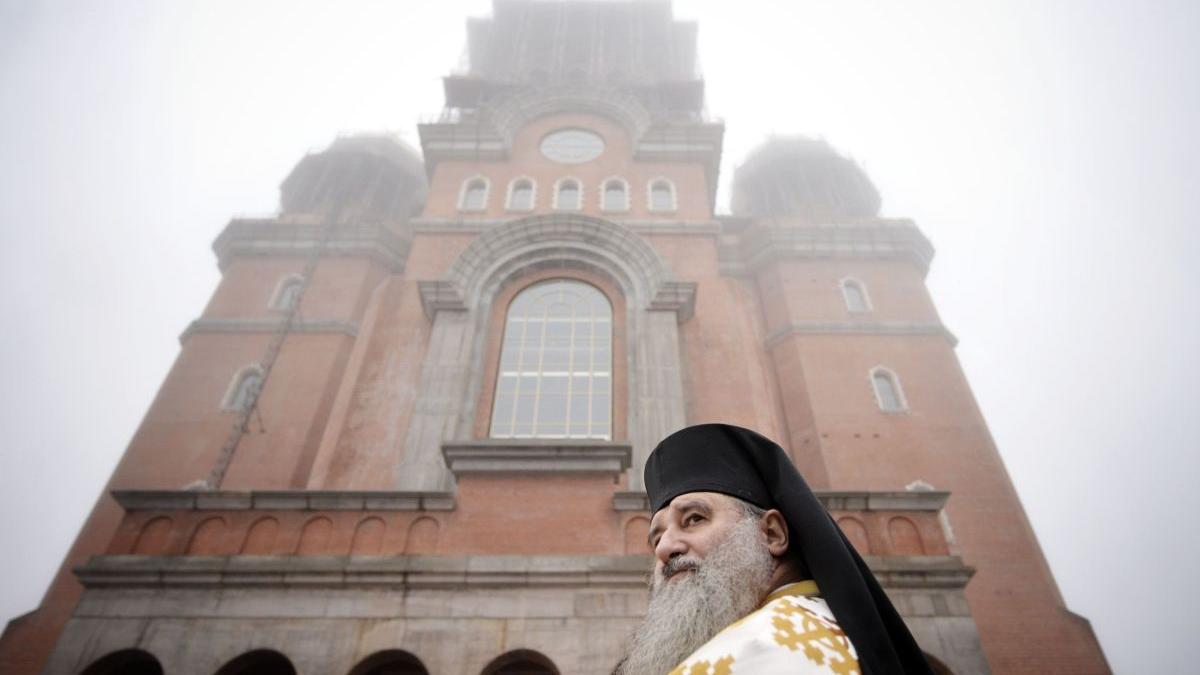 guvern bani discret 20 milioane lei catedrala mantuirii neamului