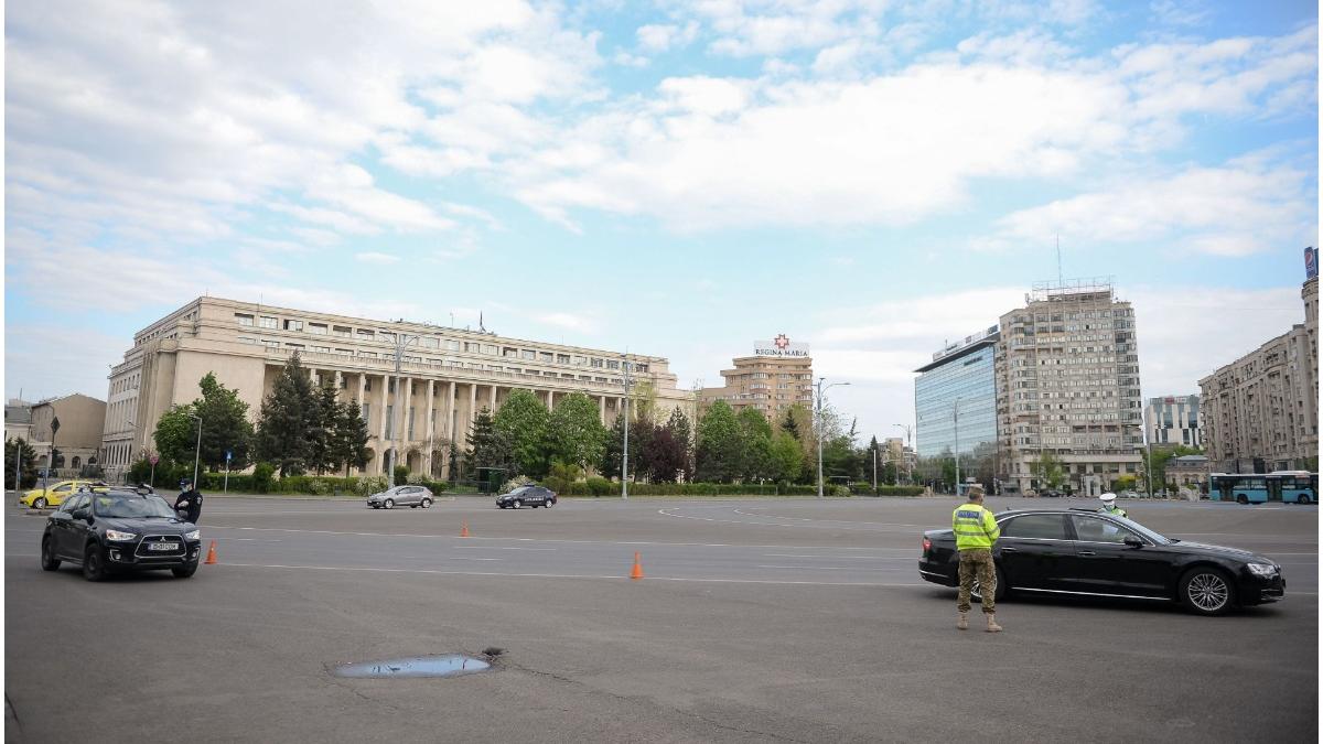 protest vineri piata victoriei 100 de oameni coregrafie pensii speciale