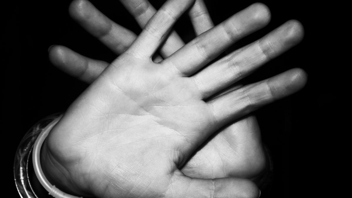 mama fiica pitesti batute ordin restrictie