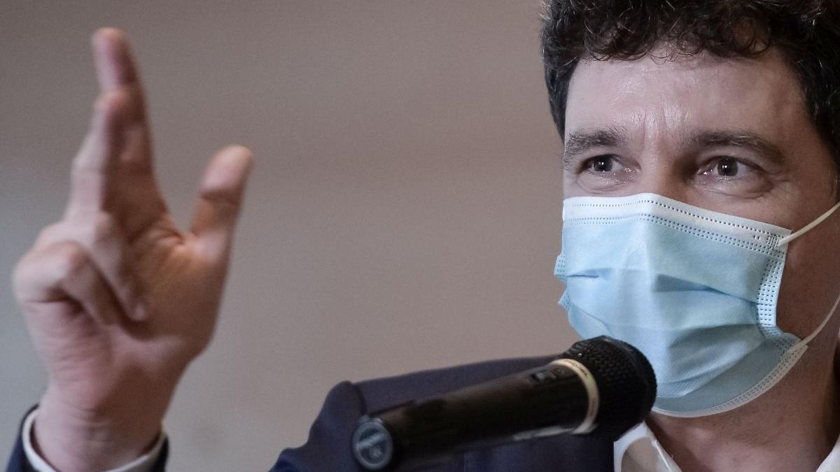 conturile primariei capitalei golit nicusor dan cedeaza proiectele primariilor sector