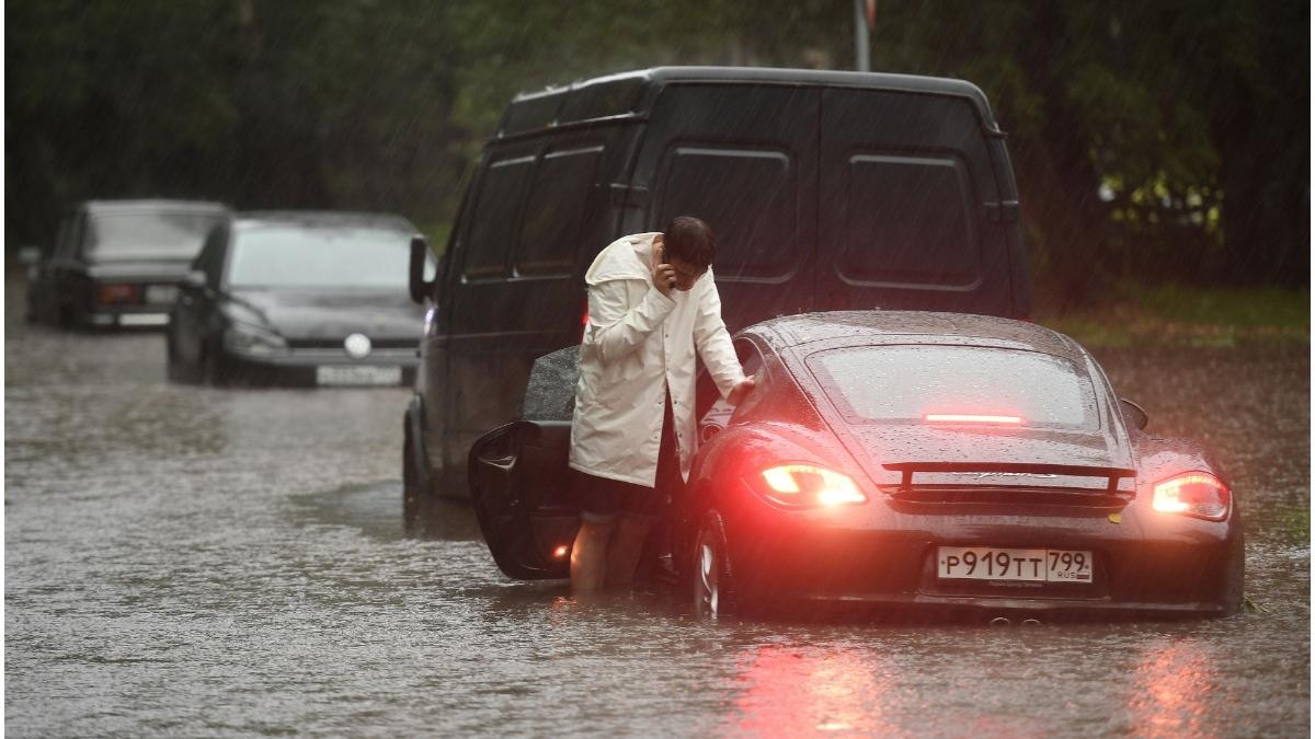 furtuna msocova inundatii incendiu