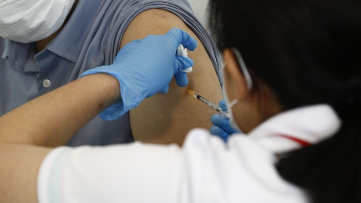 zile libere pentru romanii care se vaccineaza impotriva covid 19 proiect aprobat parlament