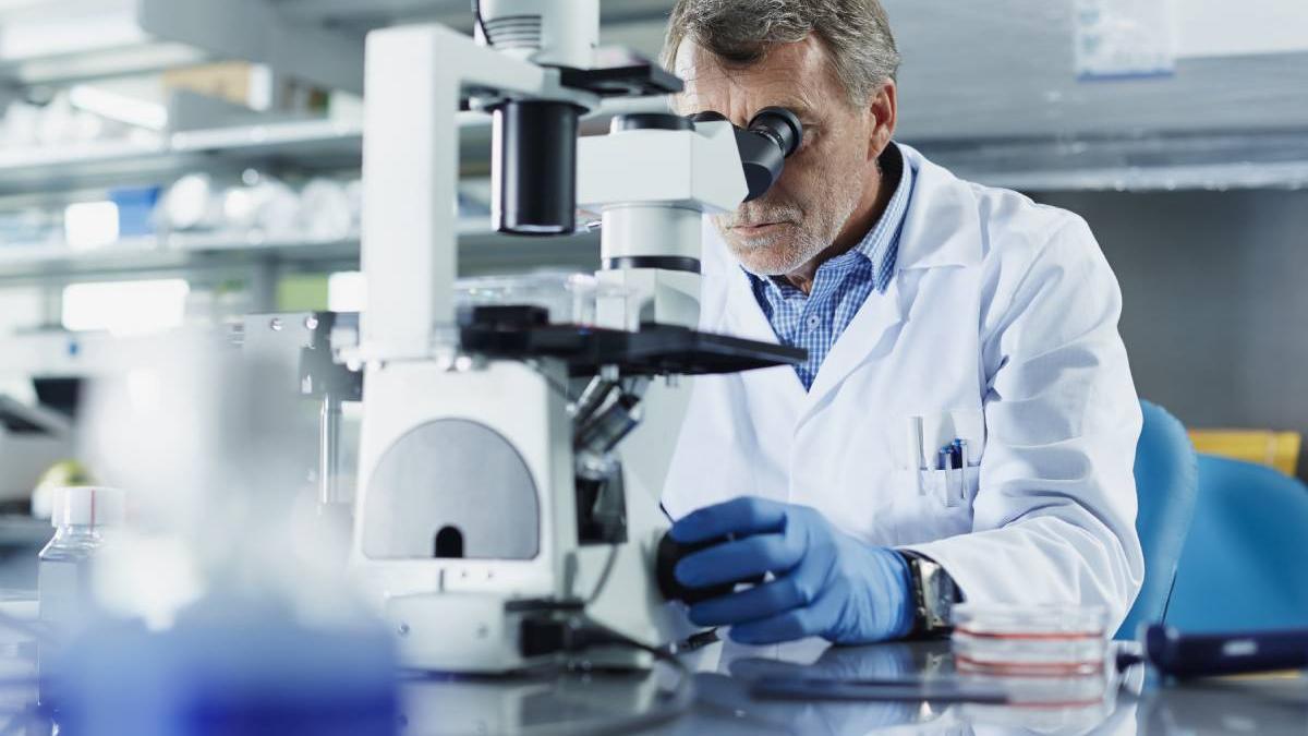 cercetatori coronavirus mutatii transmisibile