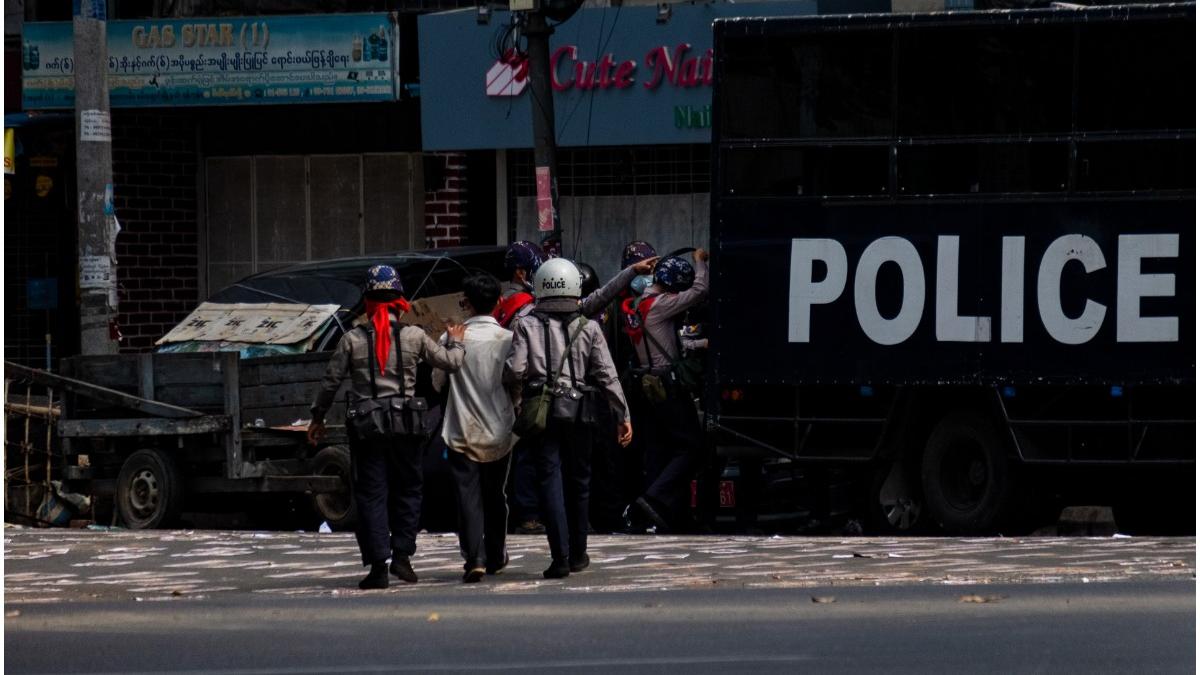 conducerea mynammar eliberare detinuti