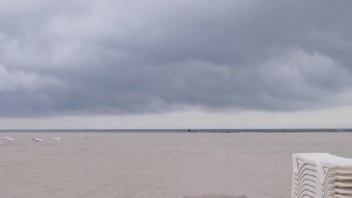 sezlongurile si barurile permise portiunea veche de plaja mamaia navodari