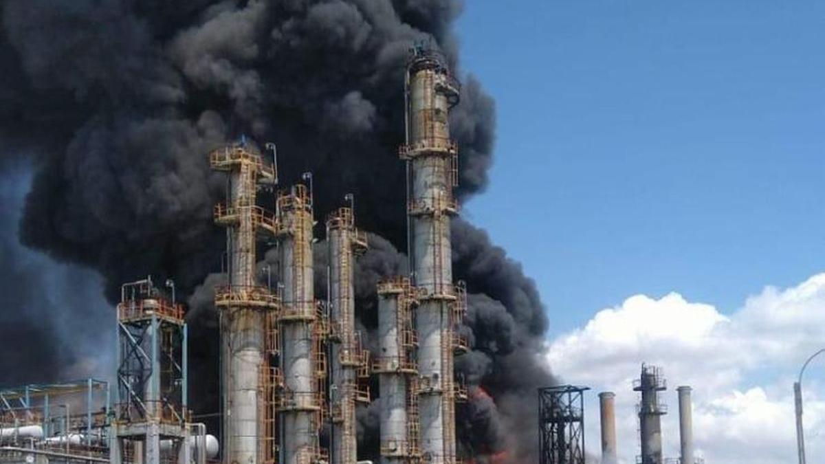 explozie petromidia nor toxic litoral pericol turisti