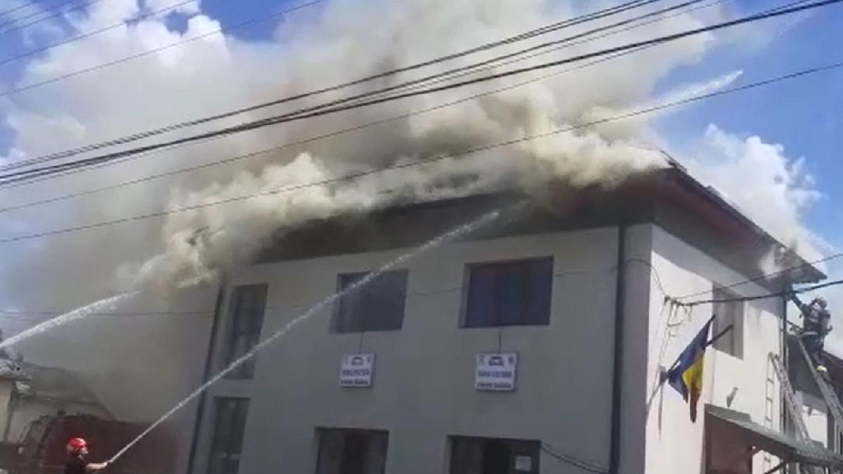 incendiu la un centru de vaccinare din dolj