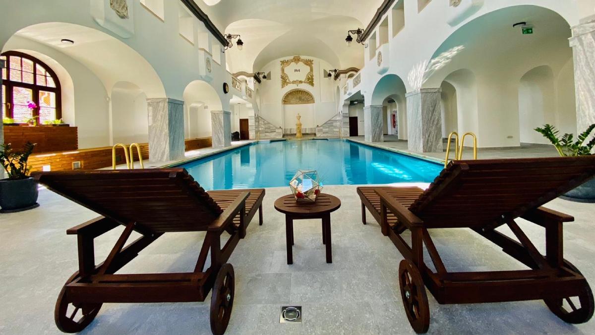 cel mai vechi spa din romania baia populara din sibiu redeschisa