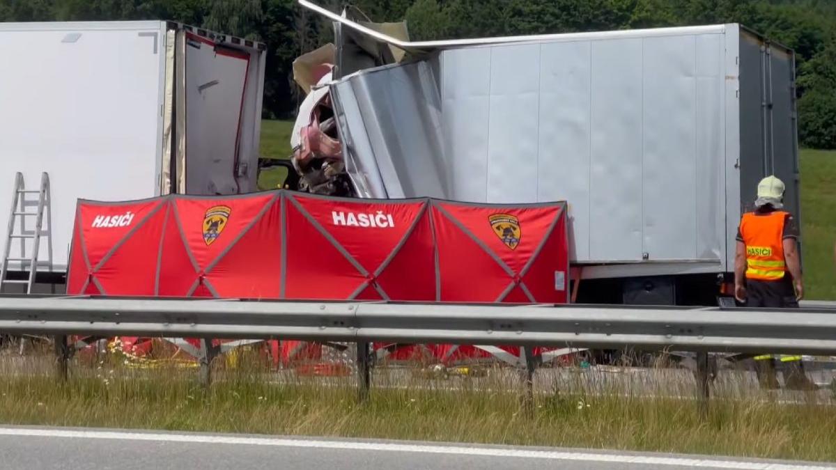 sofer roman strivit cabina camion impact tir cehia