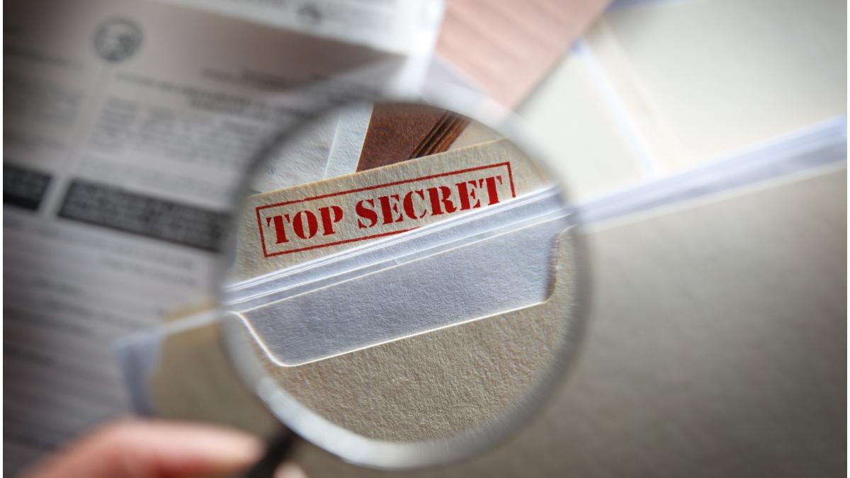 diplomat estonia retinut spionaj