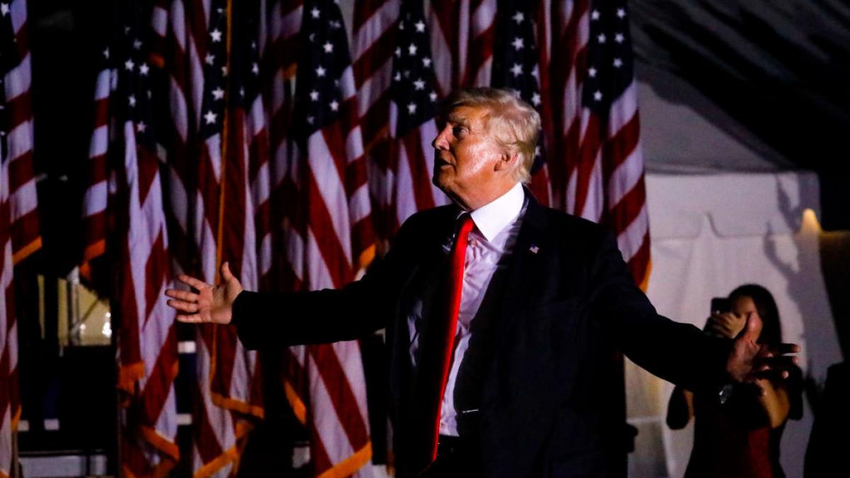 trump razboi giganti social media facebook twitter google