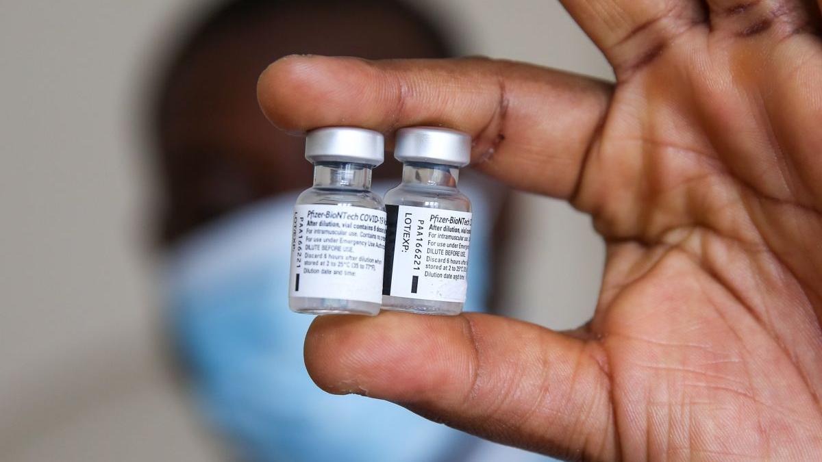 uniunea europeana vaccinare a treia doza stella kyriakides