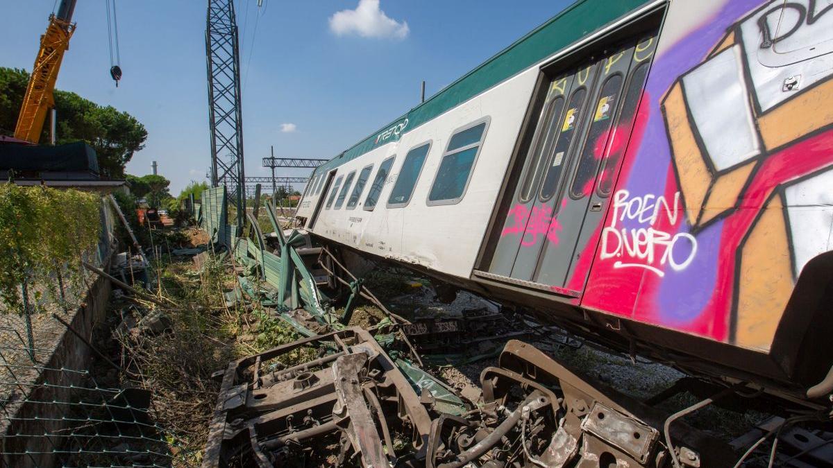 accident tren marfa tir circulatie blocata giurgiu