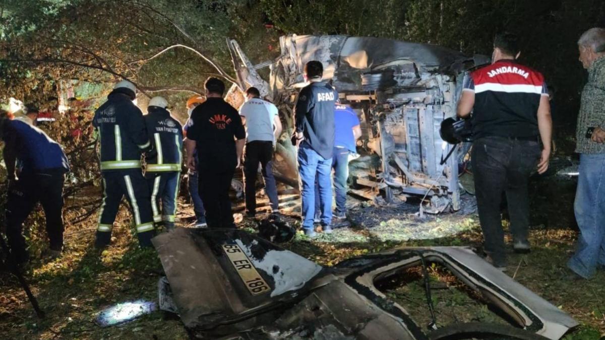 turcia microbuz foc 12 oameni au murit van