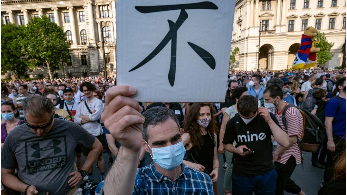 universitate chineza budapesta orban