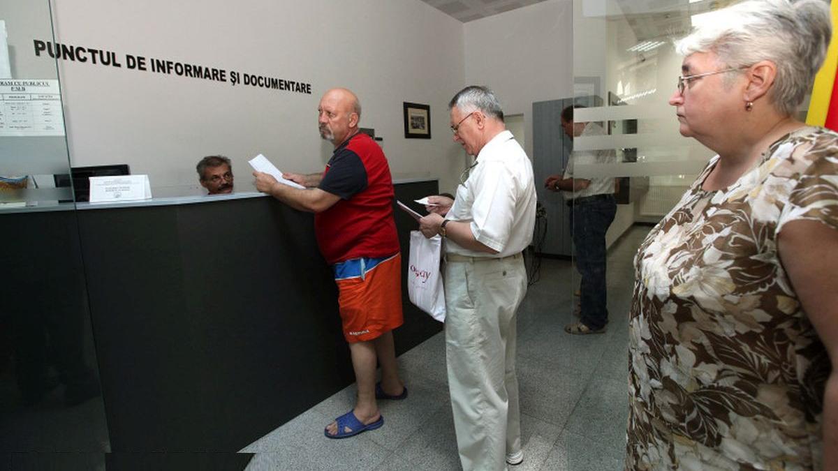 aproape jumatate salariu romania contributii stat