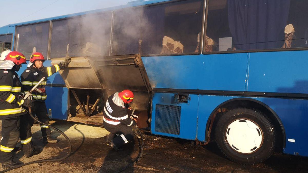 autocar 21 copii foc botosani