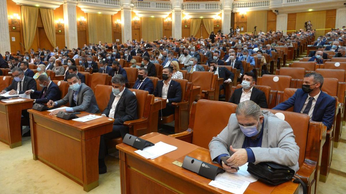 institut national studierea holocaustului romania partid parlament incurajeaza comportamente sovine