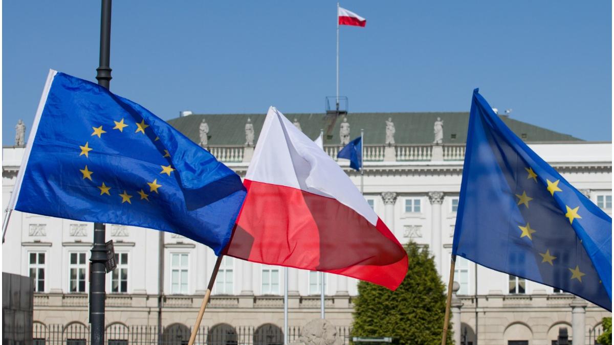 curtea constitutionala polonia decizie neconstitutionala