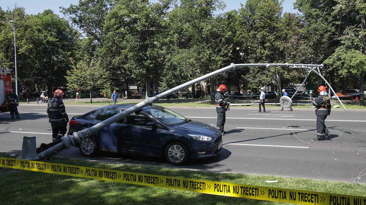 sofer martor aterizare urgenta elicopter militar american