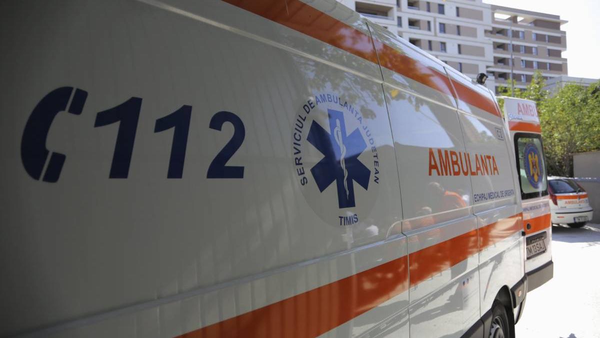 copil 2 ani cazut fereastra bloc etaj doi suceava