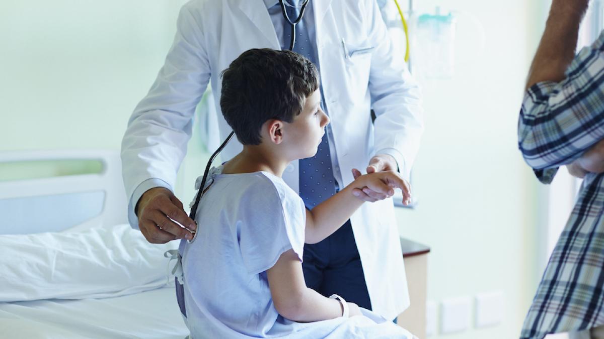 baietei intoxicati solutie purici bunica stropit