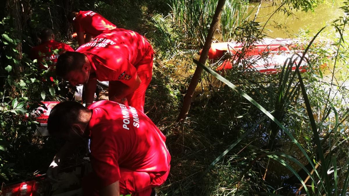 baiat 15 ani inecat iaz ilisestie mers la scaldat cu prietenii se tinea de peturi