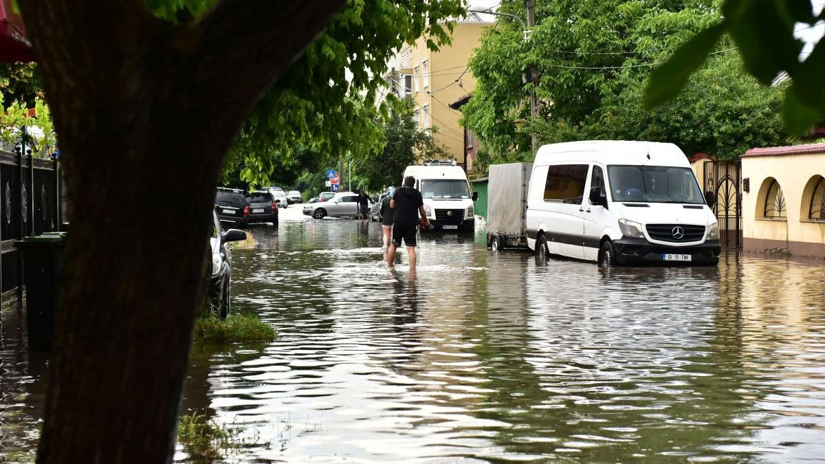 cod portocaliu ploi vreme rea meteo 19 iulie 2021