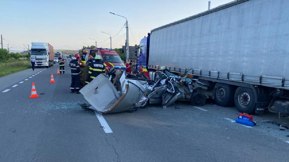 accident mortal jucu cluj autoturism coliziune tir