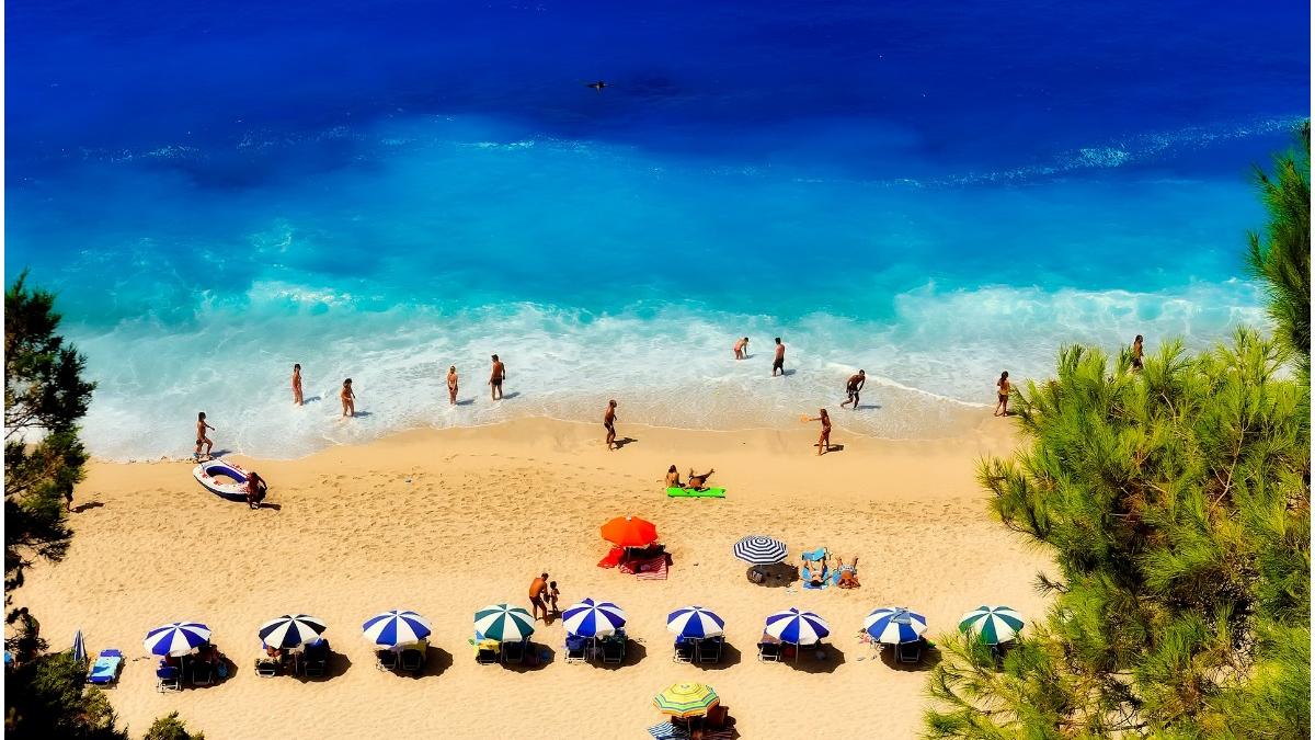 turisti romani invazie grecia