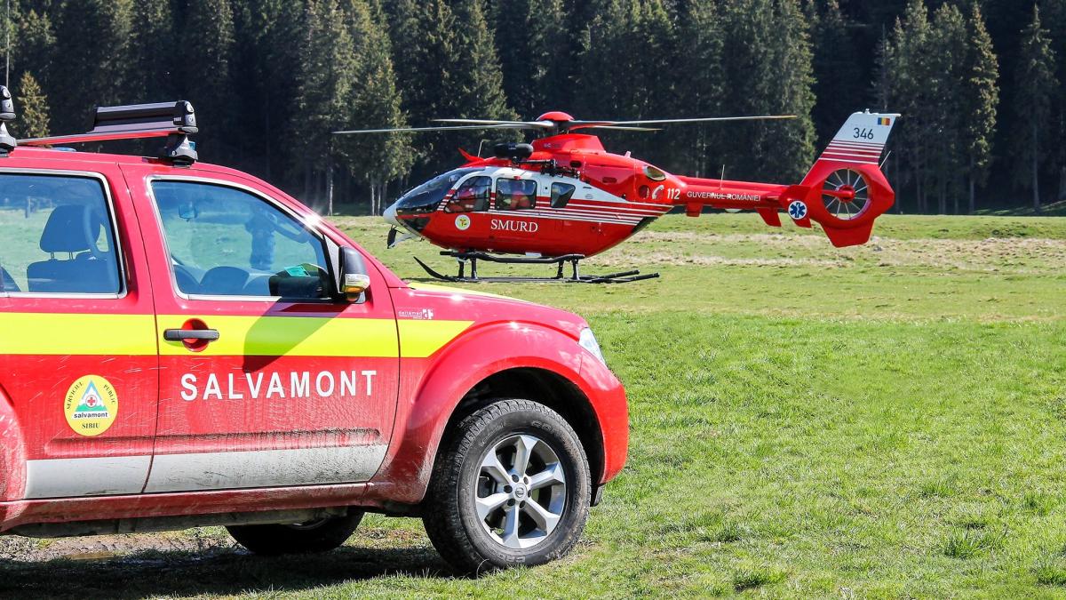 salvamont jandarmi turisti salvati